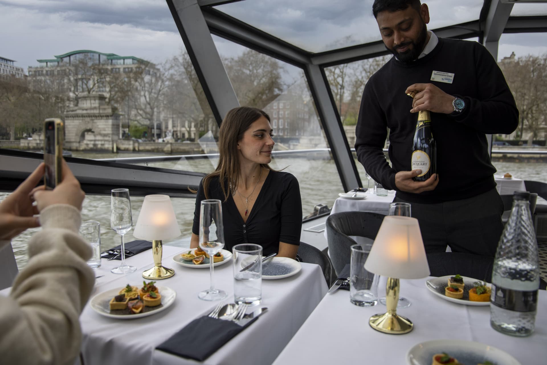 London Dinner Cruise on the River Thames by City Cruises - image 3